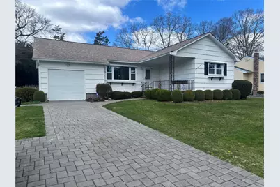 60 Hewitt Boulevard, Center Moriches, NY 11934 - Photo 1