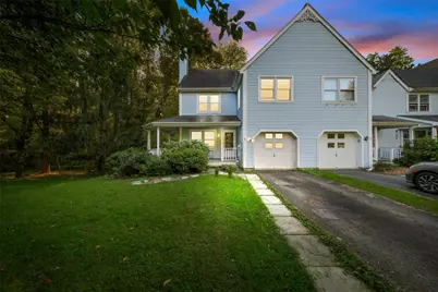 8 Windsor Court, Poughkeepsie, NY 12601 - Photo 1