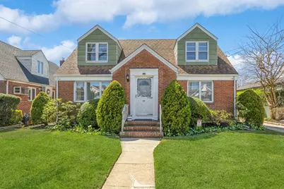 94 Willis Avenue, Floral Park, NY 11001 - Photo 1