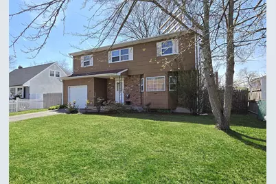 80 Lakewood Avenue, Ronkonkoma, NY 11779 - Photo 1