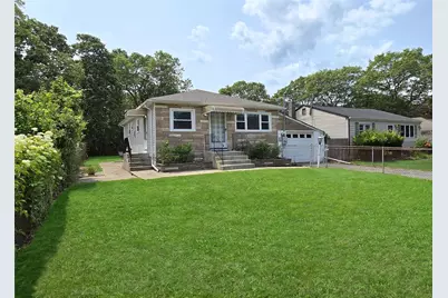 702 Johnson Avenue, Ronkonkoma, NY 11779 - Photo 1