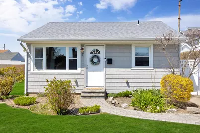 3 Kent Place, Amityville, NY 11701 - Photo 1