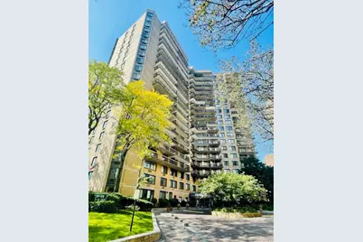 138-35 Elder Avenue #9E, Flushing, NY 11355 - Photo 1