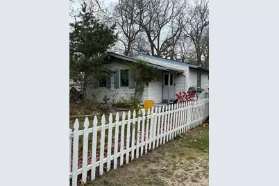 9 Montgomery Avenue, Mastic, NY 11950 - Photo 1