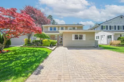11 Schooner Lane, Port Washington North, NY 11050 - Photo 1