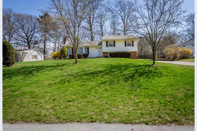 37 Lincoln Drive, Poughkeepsie, NY 12601 - Photo 1