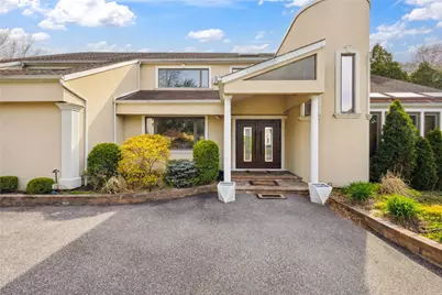 29 The Grasslands, Woodbury, NY 11797 - Photo 1