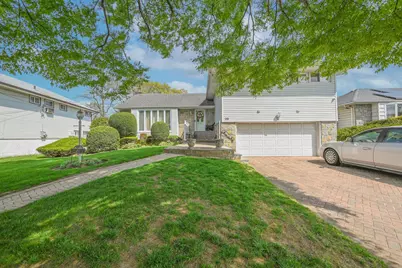 39 Primrose Lane, Roosevelt, NY 11575 - Photo 1
