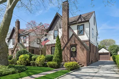 86 Roosevelt Street, Garden City, NY 11530 - Photo 1