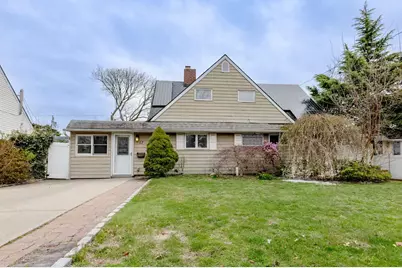 17 Arcadia Lane, Hicksville, NY 11801 - Photo 1