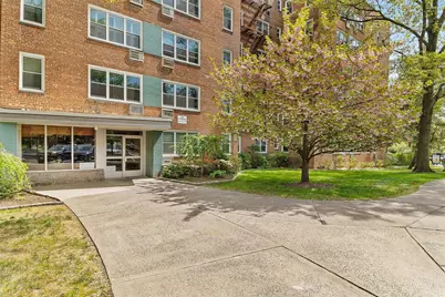 76 Dehaven Drive #3D, Yonkers, NY 10703 - Photo 1