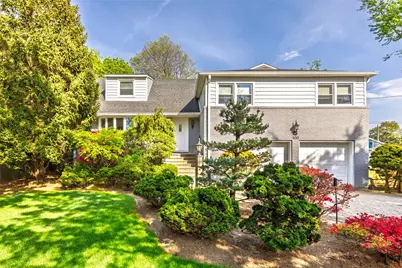 100 Marlborough Court, Rockville Centre, NY 11570 - Photo 1