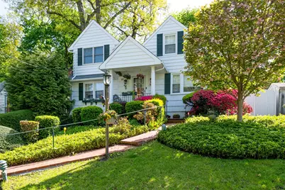 21 Pepperday Avenue, Port Washington, NY 11050 - Photo 1