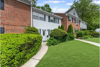 804 Towne House Village, Hauppauge, NY 11788 - Photo 1