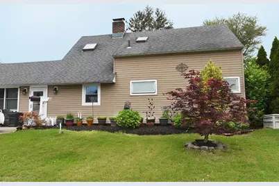 21 Potter Lane, Levittown, NY 11756 - Photo 1