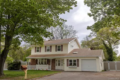 5 Caddy Place, Rocky Point, NY 11778 - Photo 1