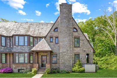 8 Manning Circle, Pelham, NY 10803 - Photo 1