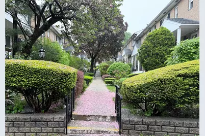 130 Glenwood Avenue #94, Yonkers, NY 10701 - Photo 1