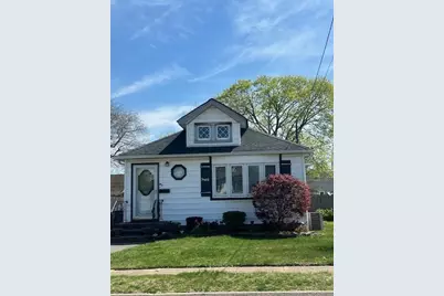 23 Cedar Ave, East Farmingdale, NY 11735 - Photo 1