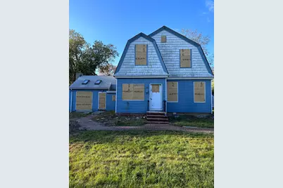 116 Oak Neck Lane, West Islip, NY 11795 - Photo 1