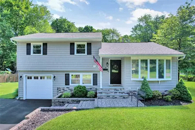 10 Victoria Drive, Nanuet, NY 10954 - Photo 1
