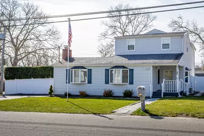 40 Fry Boulevard, Patchogue, NY 11772 - Photo 1