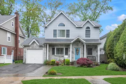 5 Willow Road, New Hyde Park, NY 11040 - Photo 1