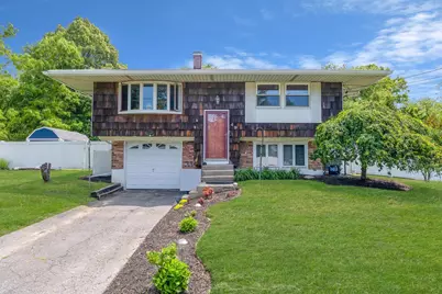 49 Bobcat Lane, East Setauket, NY 11733 - Photo 1