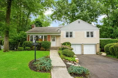 320 Stuart Drive, New Rochelle, NY 10804 - Photo 1