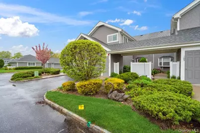 106 E Midland Pond Court #First Floor, Moriches, NY 11955 - Photo 1