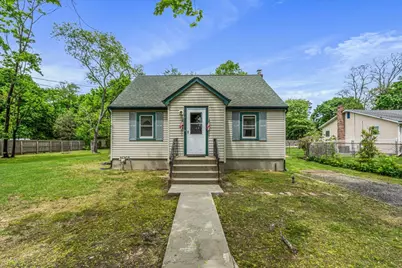 275 Ocean Avenue, Brentwood, NY 11717 - Photo 1