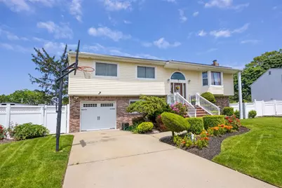 5 Jacqueline Court, West Babylon, NY 11704 - Photo 1