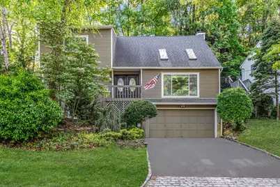 70 Sugar Toms Lane, East Norwich, NY 11732 - Photo 1