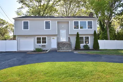 90 Dorchester Road, Ronkonkoma, NY 11779 - Photo 1