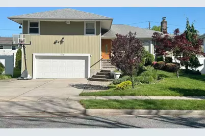 103 Birchwood Park, Jericho, NY 11753 - Photo 1