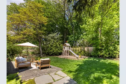 27 Highland Avenue, Dobbs Ferry, NY 10522 - Photo 1