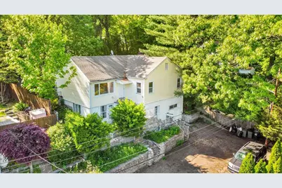 34 Aka 172 Linn Place, Yonkers, NY 10705 - Photo 1