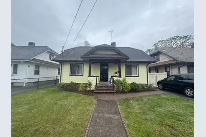 112 E Seaman Avenue E, Freeport, NY 11520 - Photo 1