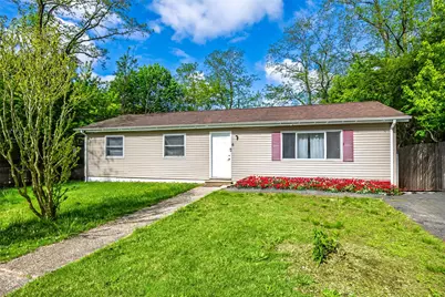 6 Gordon Avenue, Medford, NY 11763 - Photo 1