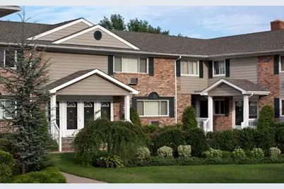 134 Park Avenue #10U, Babylon, NY 11702 - Photo 1