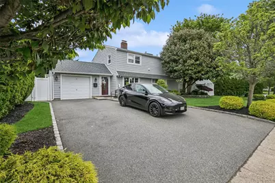 8 Ripple Lane, Levittown, NY 11756 - Photo 1