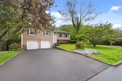 14 Monroe Drive, White Plains, NY 10605 - Photo 1