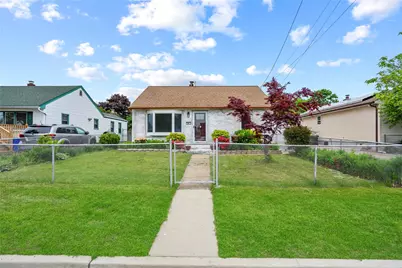 31 Brennan Place, Deer Park, NY 11729 - Photo 1