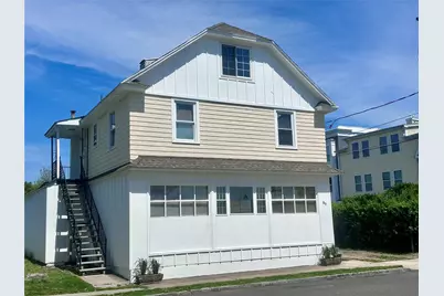 89 N Park Avenue N, Bay Shore, NY 11706 - Photo 1