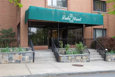 21 Lake Street #2J, White Plains, NY 10603 - Photo 1