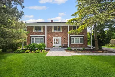 294 Oak Neck Lane, West Islip, NY 11795 - Photo 1