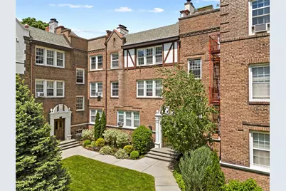 87 N Broadway #3J, White Plains, NY 10603 - Photo 1