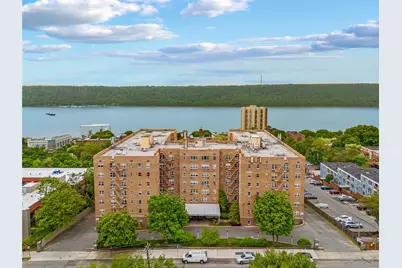 377 N Broadway #402, Yonkers, NY 10701 - Photo 1