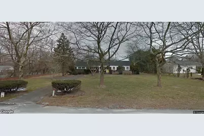 152 South Road, Westhampton, NY 11977 - Photo 1