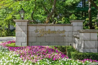 100 Hilton Avenue #M9, Garden City, NY 11530 - Photo 1